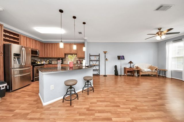 1711 Old Spanish Trail 416, Houston, TX 77054