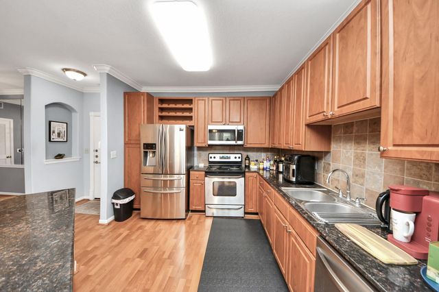 1711 Old Spanish Trail 416, Houston, TX 77054