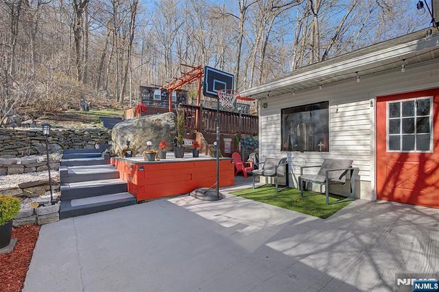 599 Berkshire Valley Road, Jefferson Township, NJ 07885