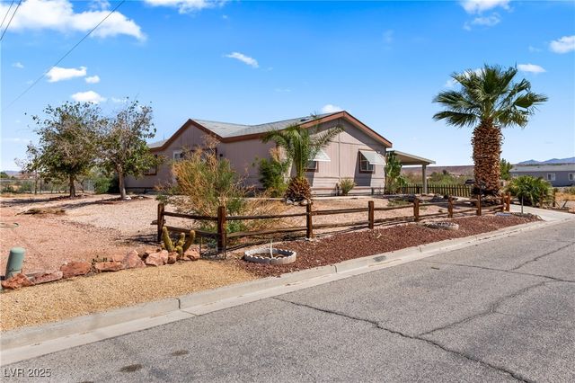 516 White Domes Drive, Overton, NV 89040
