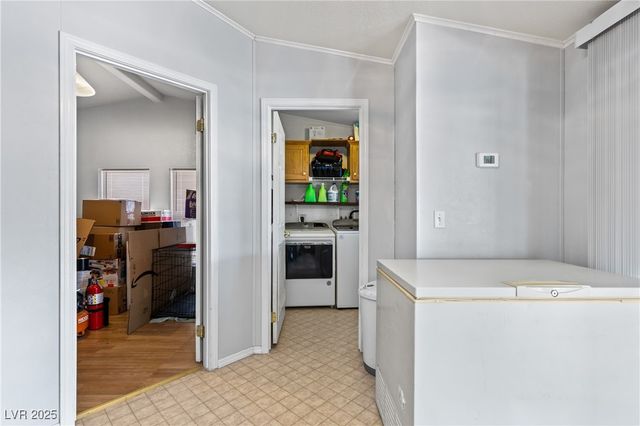 516 White Domes Drive, Overton, NV 89040