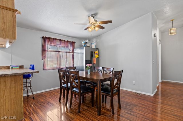 516 White Domes Drive, Overton, NV 89040