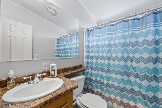 516 White Domes Drive, Overton, NV 89040