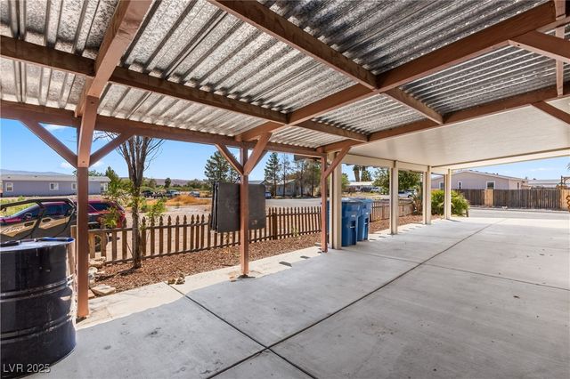 516 White Domes Drive, Overton, NV 89040