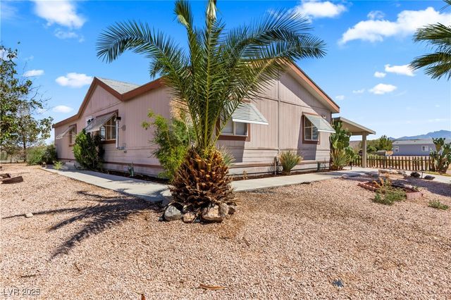 516 White Domes Drive, Overton, NV 89040