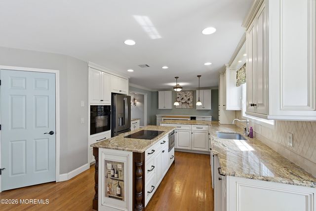 137 Heatherington Court, Lanoka Harbor, NJ 08734