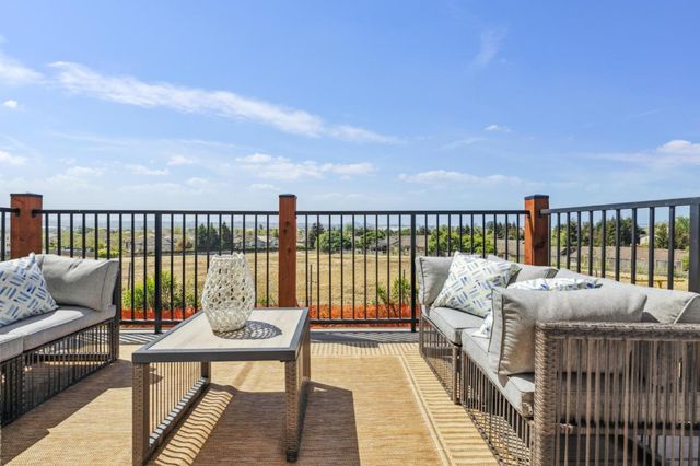 117 Skyline Vista Way, Watsonville, CA 95076