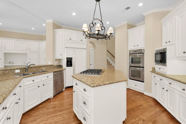 263 Saddle Ridge, Spring, TX 77380