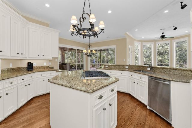 263 Saddle Ridge, Spring, TX 77380