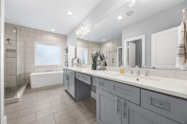 1565 W 22nd Street, Houston, TX 77008