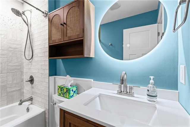 5624 Harvard Avenue, Raytown, MO 64133