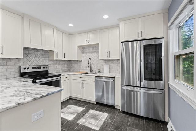 5624 Harvard Avenue, Raytown, MO 64133