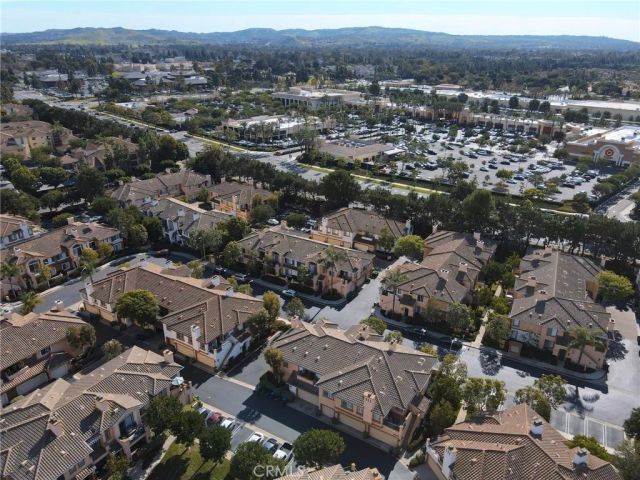 902 Solvay Aisle, Irvine, CA 92606