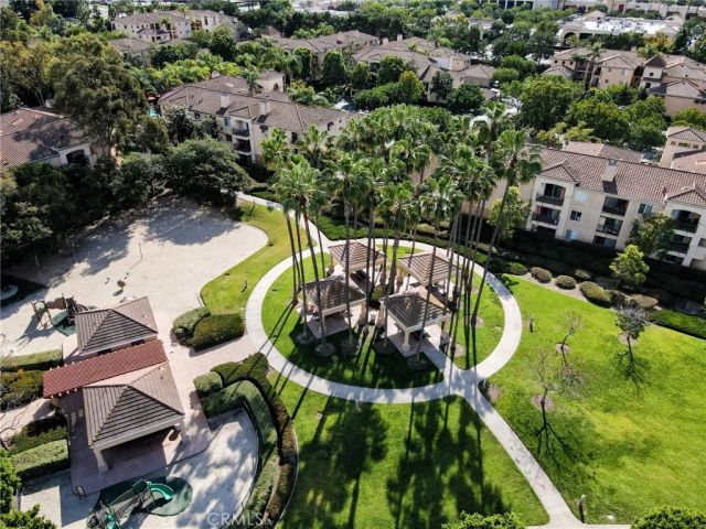 902 Solvay Aisle, Irvine, CA 92606