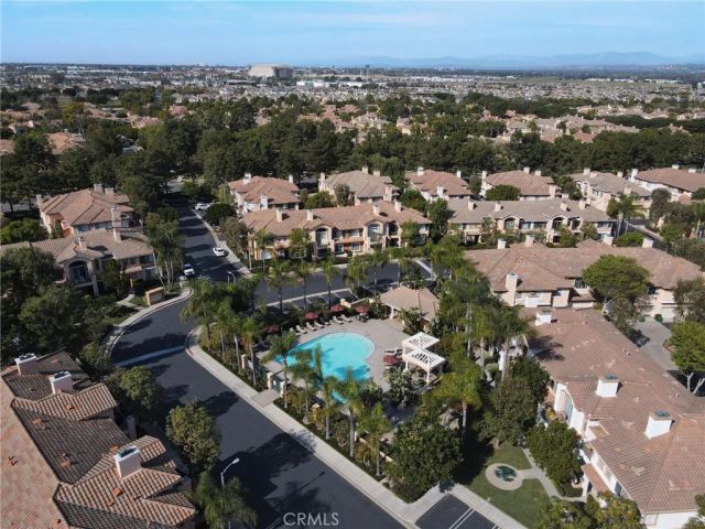 902 Solvay Aisle, Irvine, CA 92606