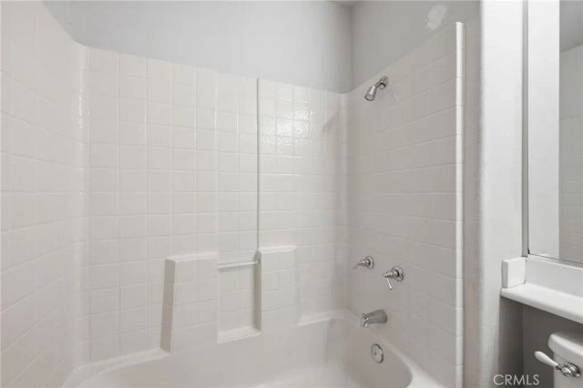 902 Solvay Aisle, Irvine, CA 92606