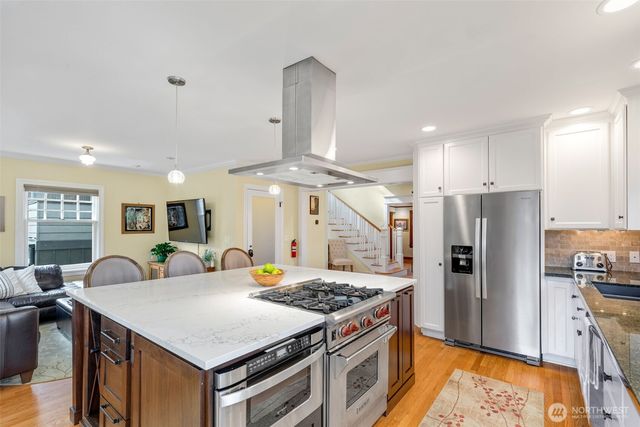 803 W Armour Street, Seattle, WA 98119