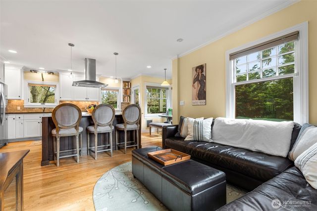 803 W Armour Street, Seattle, WA 98119