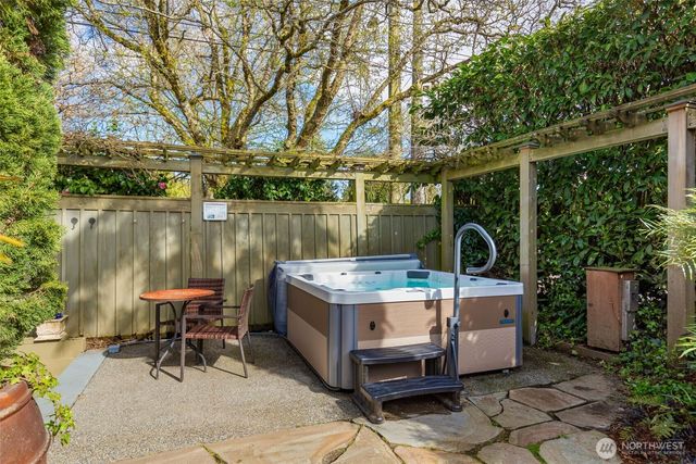 803 W Armour Street, Seattle, WA 98119