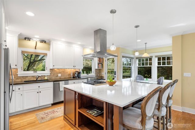 803 W Armour Street, Seattle, WA 98119