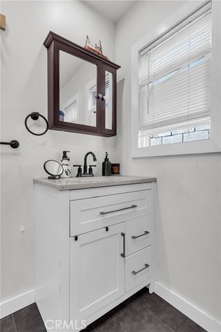 4610 Leonis, Commerce, CA 90040