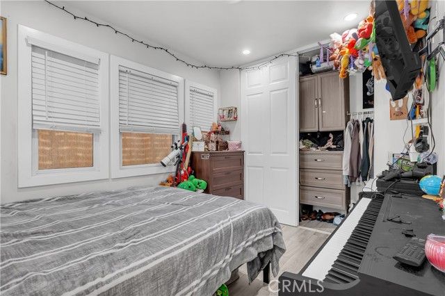 4610 Leonis, Commerce, CA 90040