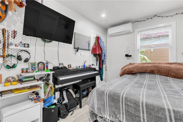 4610 Leonis, Commerce, CA 90040