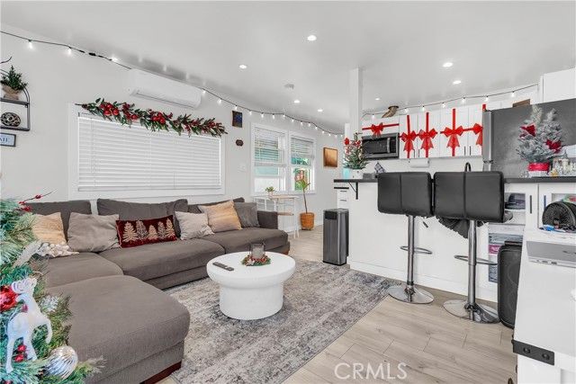 4610 Leonis, Commerce, CA 90040