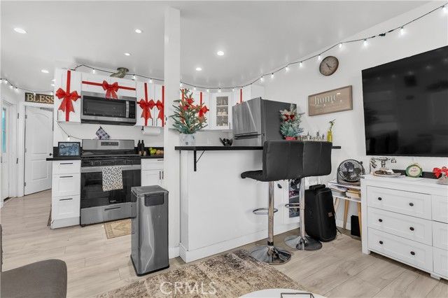 4610 Leonis, Commerce, CA 90040