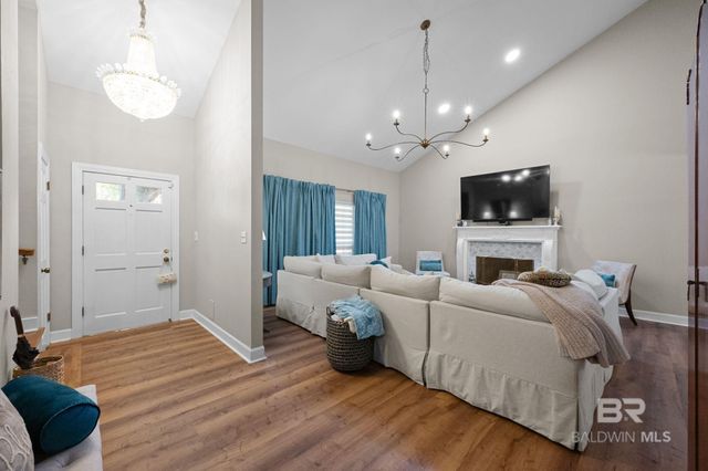 409 Santa Rosa Avenue, Daphne, AL 36526