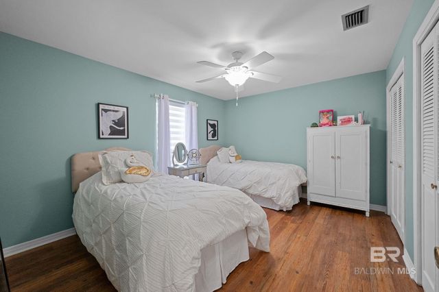 409 Santa Rosa Avenue, Daphne, AL 36526