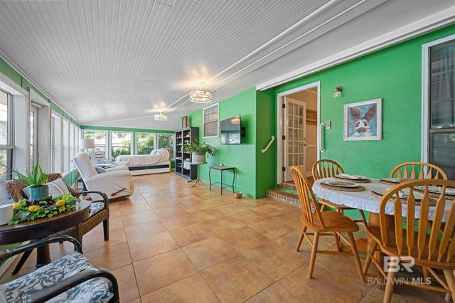 409 Santa Rosa Avenue, Daphne, AL 36526