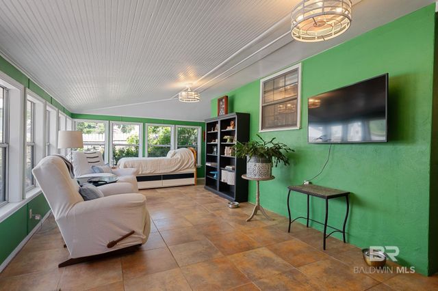 409 Santa Rosa Avenue, Daphne, AL 36526