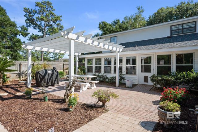 409 Santa Rosa Avenue, Daphne, AL 36526