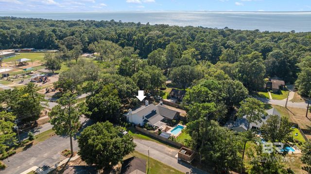 409 Santa Rosa Avenue, Daphne, AL 36526