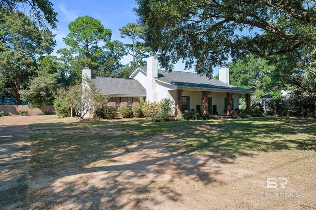 409 Santa Rosa Avenue, Daphne, AL 36526