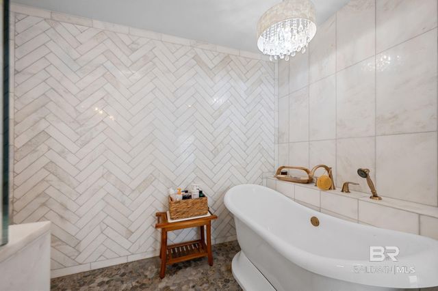 409 Santa Rosa Avenue, Daphne, AL 36526