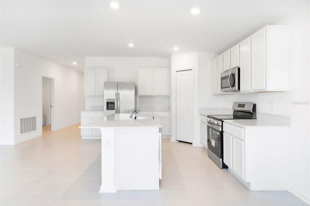 4821 KATRINA DRIVE, Haines City, FL 33844