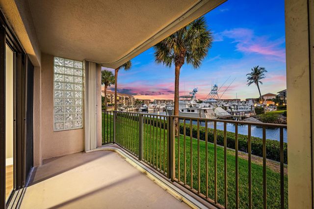 1601 Marina Isle Way 106, Jupiter, FL 33477