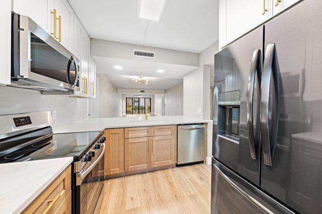 1601 Marina Isle Way 106, Jupiter, FL 33477