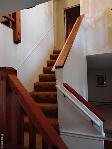 10302 S Grayling Road, Roscommon, MI 48653