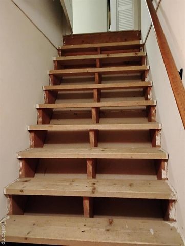 10302 S Grayling Road, Roscommon, MI 48653