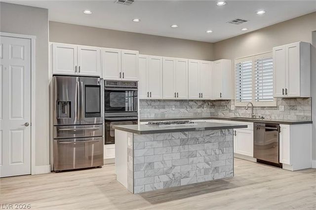 8103 Villa Cano Street, Las Vegas, NV 89131