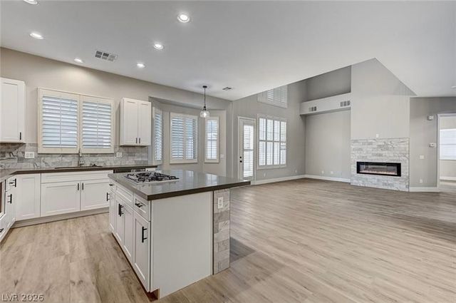 8103 Villa Cano Street, Las Vegas, NV 89131