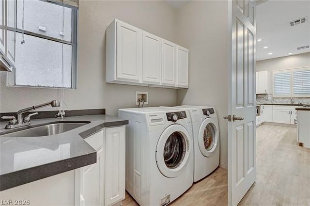8103 Villa Cano Street, Las Vegas, NV 89131