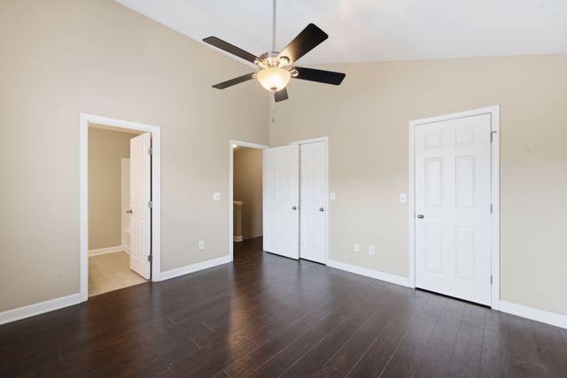 105 4th Ave Apt 503, Murfreesboro, TN 37130