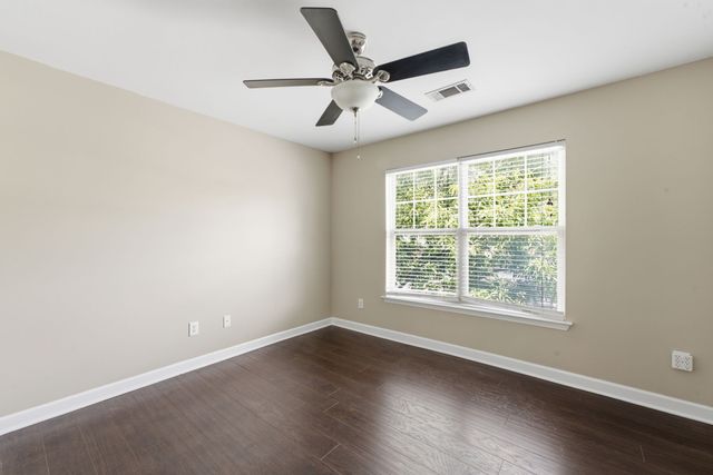 105 4th Ave Apt 503, Murfreesboro, TN 37130