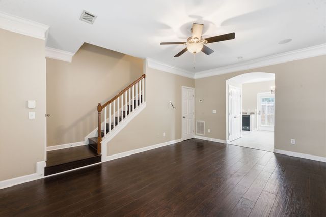 105 4th Ave Apt 503, Murfreesboro, TN 37130