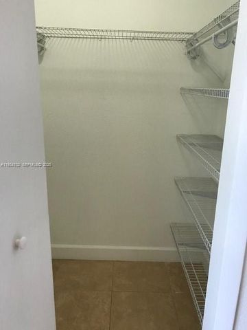 6725 NW 174th Ter H-12, Hialeah, FL 33015