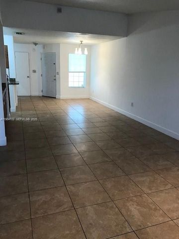 6725 NW 174th Ter H-12, Hialeah, FL 33015